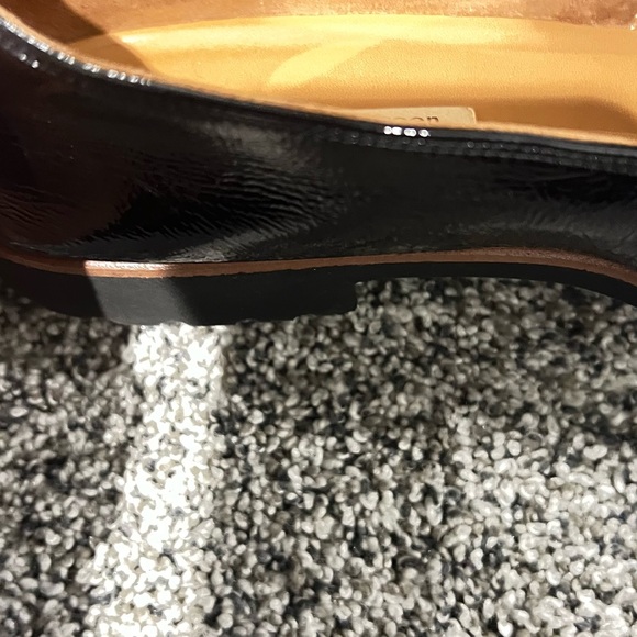 Paul Green patent leather loafers with a gold-tone buckle detail size US 9 - Picture 8 of 13